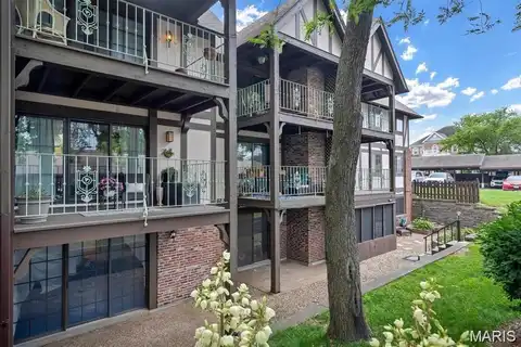 1430 Heritage Landing, Saint Charles, MO 63303