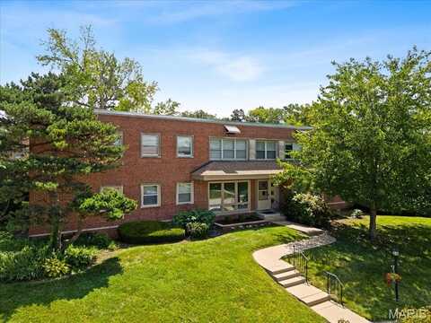 5 Delcrest Court, Saint Louis, MO 63124