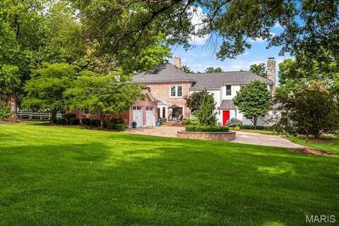 10002 Litzsinger Road, La Due, MO 63124