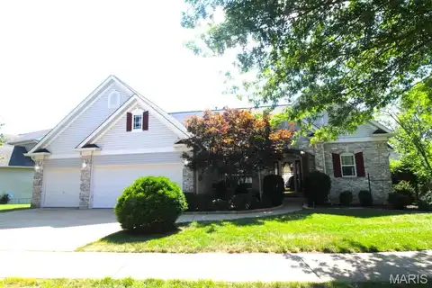 320 Remington Way Drive, Ballwin, MO 63021
