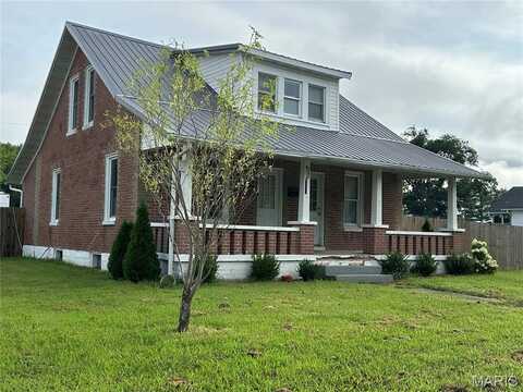 301 E Jackson Avenue, Owensville, MO 65066