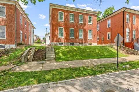 6707 Minnesota Avenue, Saint Louis, MO 63111