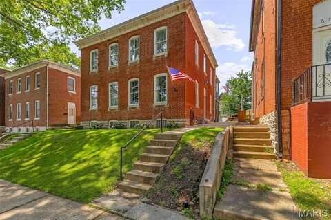 6707 Minnesota Avenue, Saint Louis, MO 63111