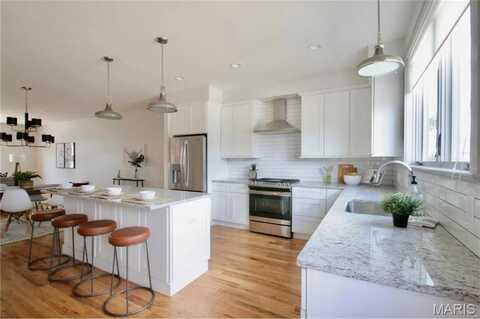 4329 Swan Avenue, Saint Louis, MO 63110
