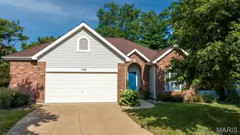 1168 Oak Knoll Manor Court, Saint Louis, MO 63119