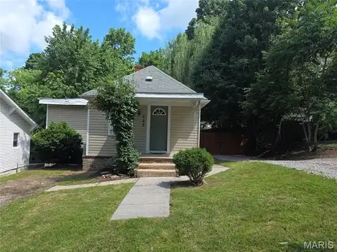 123 W Wickliffe Avenue, Collinsville, IL 62234