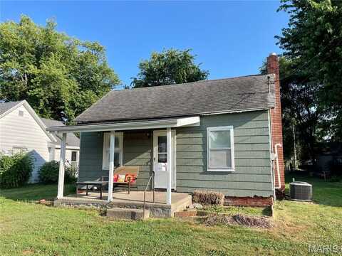 204 E Columbia Street, Litchfield, IL 62056