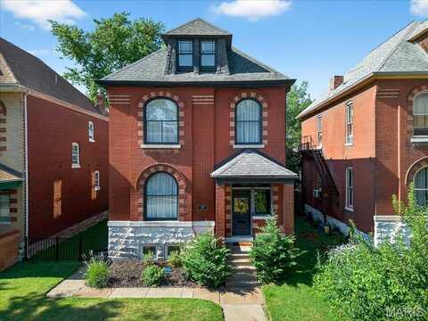 2828 Shenandoah, Saint Louis, MO 63104