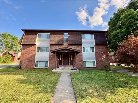 222 E Garfield Street, Belleville, IL 62220