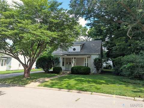 515 E South Avenue, Greenville, IL 62246