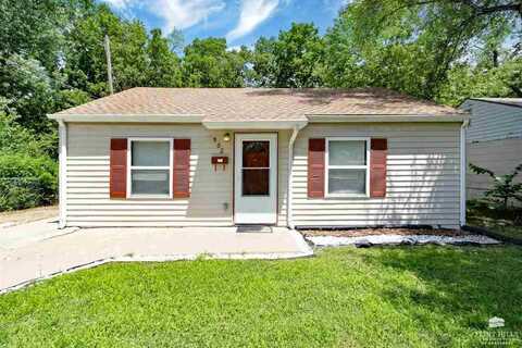 902 W 9th Street, Junction City, KS 66441