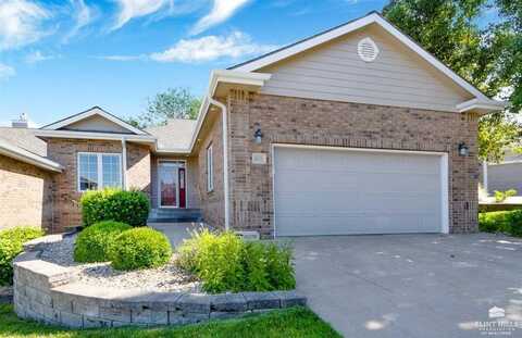4829 Rockridge Court, Manhattan, KS 66503