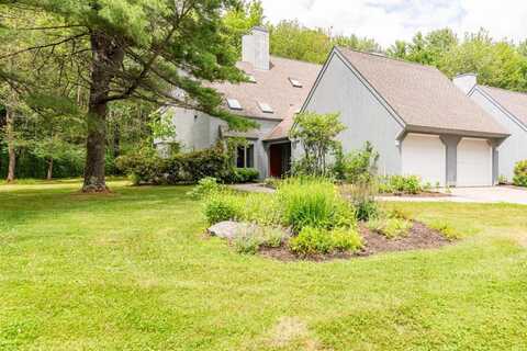 7 Wonderbrook Drive, Kennebunk, ME 04043