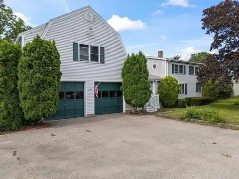 93 Sanford Road, Wells, ME 04090