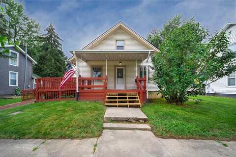 420 Seltzer St., Crestline, OH 44827