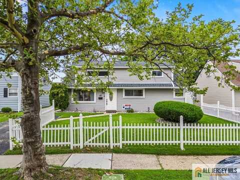 60 Sycamore Street, Carteret, NJ 07008