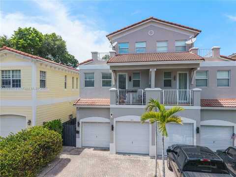 217 SW 11th St, Fort Lauderdale, FL 33315