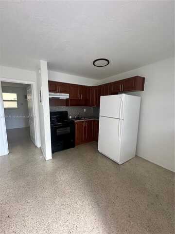 166 W 9th St, Hialeah, FL 33010