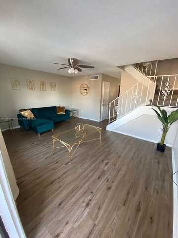 6060 Village Circle, Orlando, FL 32822