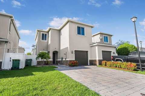 879 SE 19th St, Homestead, FL 33034