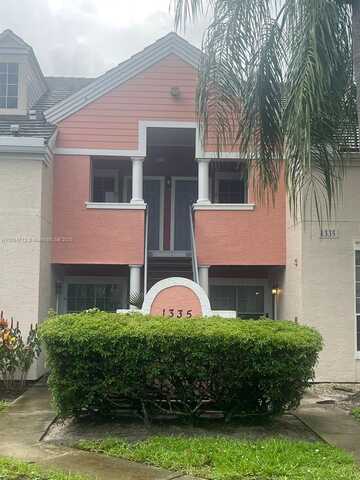 1335 Crystal Way, Delray Beach, FL 33444