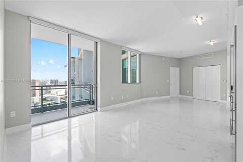 92 SW 3rd St, Miami, FL 33130