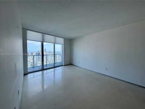 185 SW 7th St, Miami, FL 33130