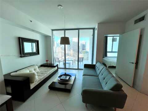 350 S Miami Ave, Miami, FL 33130