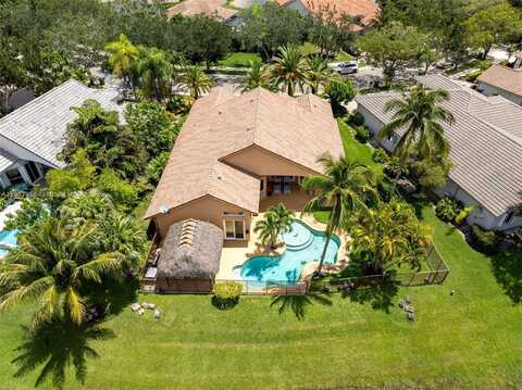3043 Lakewood Dr, Weston, FL 33332