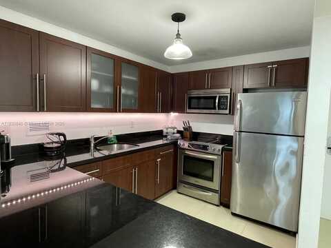 2301 Collins Ave, Miami Beach, FL 33139