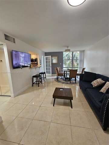 200 172nd St, Sunny Isles Beach, FL 33160