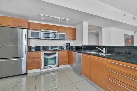 244 Biscayne Blvd, Miami, FL 33132