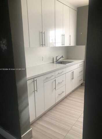 1016 Biarritz Dr, Miami Beach, FL 33141
