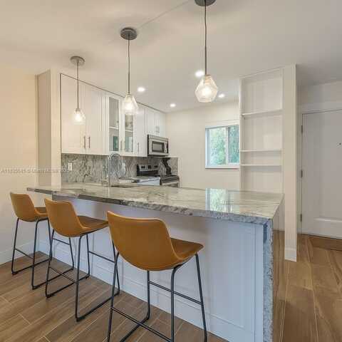 7707 Camino Real, Miami, FL 33143