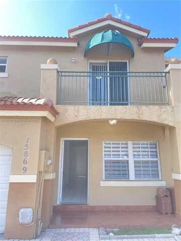 15869 SW 70th Ter, Miami, FL 33193