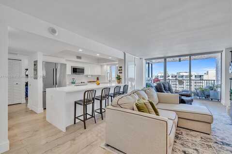 2655 Collins Ave, Miami Beach, FL 33140