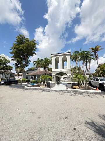 7230 NW 179th St, Hialeah, FL 33015