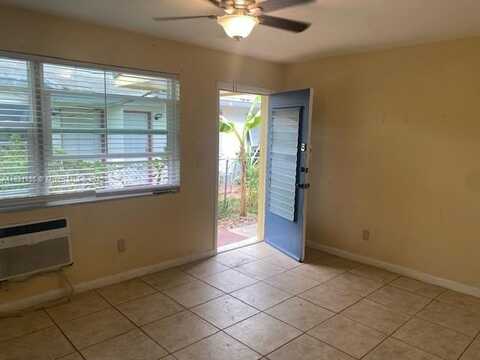 1990 NE 168 St, North Miami Beach, FL 33162