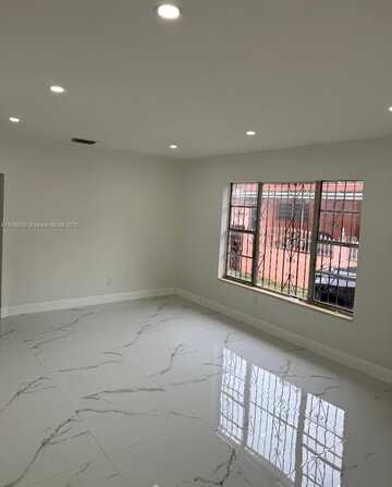 1515 NW 26th Ave, Miami, FL 33125