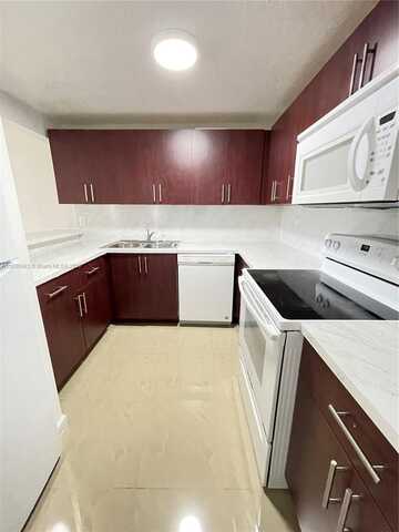 6950 Miami Gardens Dr, Hialeah, FL 33015