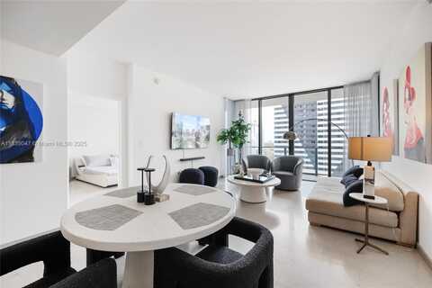 88 SW 7th St, Miami, FL 33130