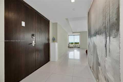 607 Ocean Dr, Key Biscayne, FL 33149