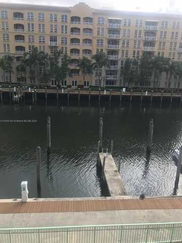 2950 NE 188th St, Aventura, FL 33180