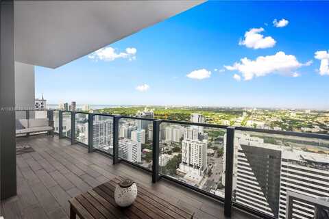 88 SW 7th St, Miami, FL 33130