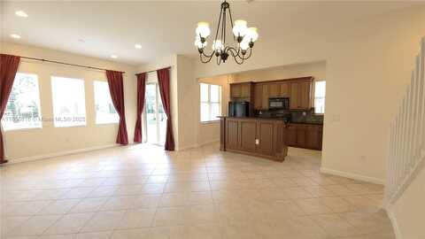 6033 NW 118th Dr, Coral Springs, FL 33076