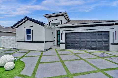 27563 SW 133rd Ave, Homestead, FL 33032