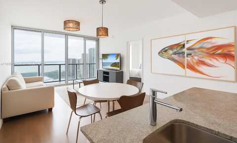 888 Biscayne Blvd, Miami, FL 33132
