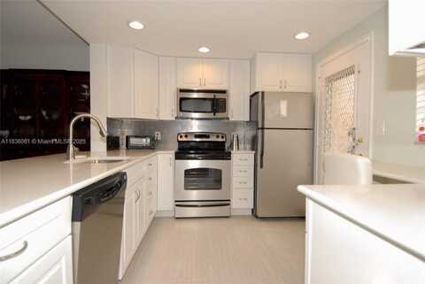 300 NE 12th Ave, Hallandale Beach, FL 33009