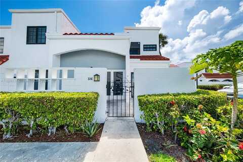 20945 Bay Ct, Aventura, FL 33180