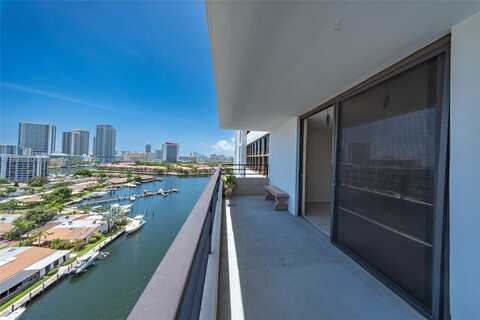 2500 Parkview Dr, Hallandale Beach, FL 33009